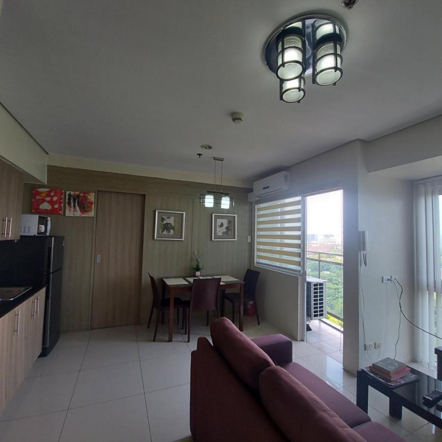 De Luxe, Standard And Studio Suites -The Breeze Residences-Close To Airport,Mall Of Asia, Us Embassy Manila Zewnętrze zdjęcie