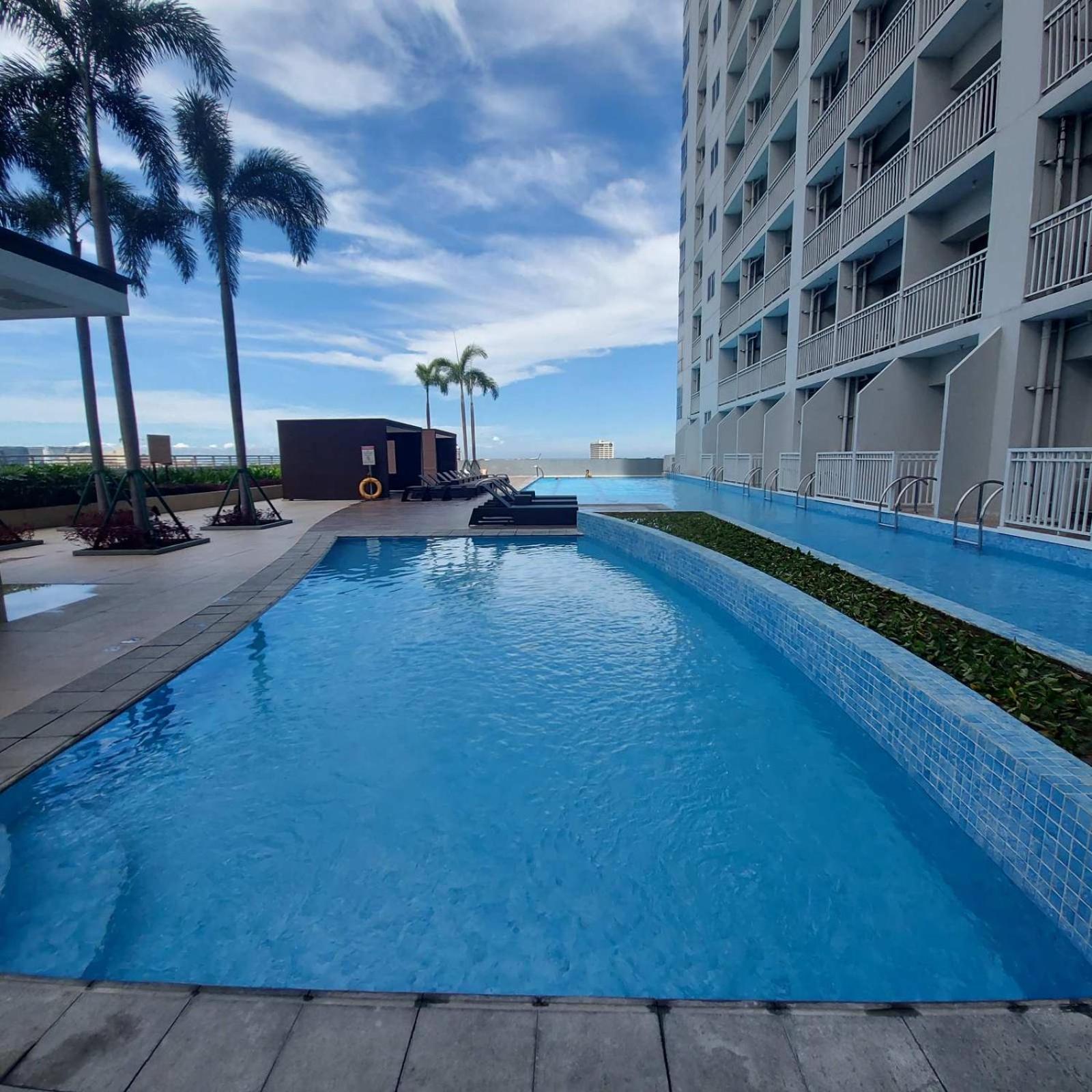 De Luxe, Standard And Studio Suites -The Breeze Residences-Close To Airport,Mall Of Asia, Us Embassy Manila Zewnętrze zdjęcie